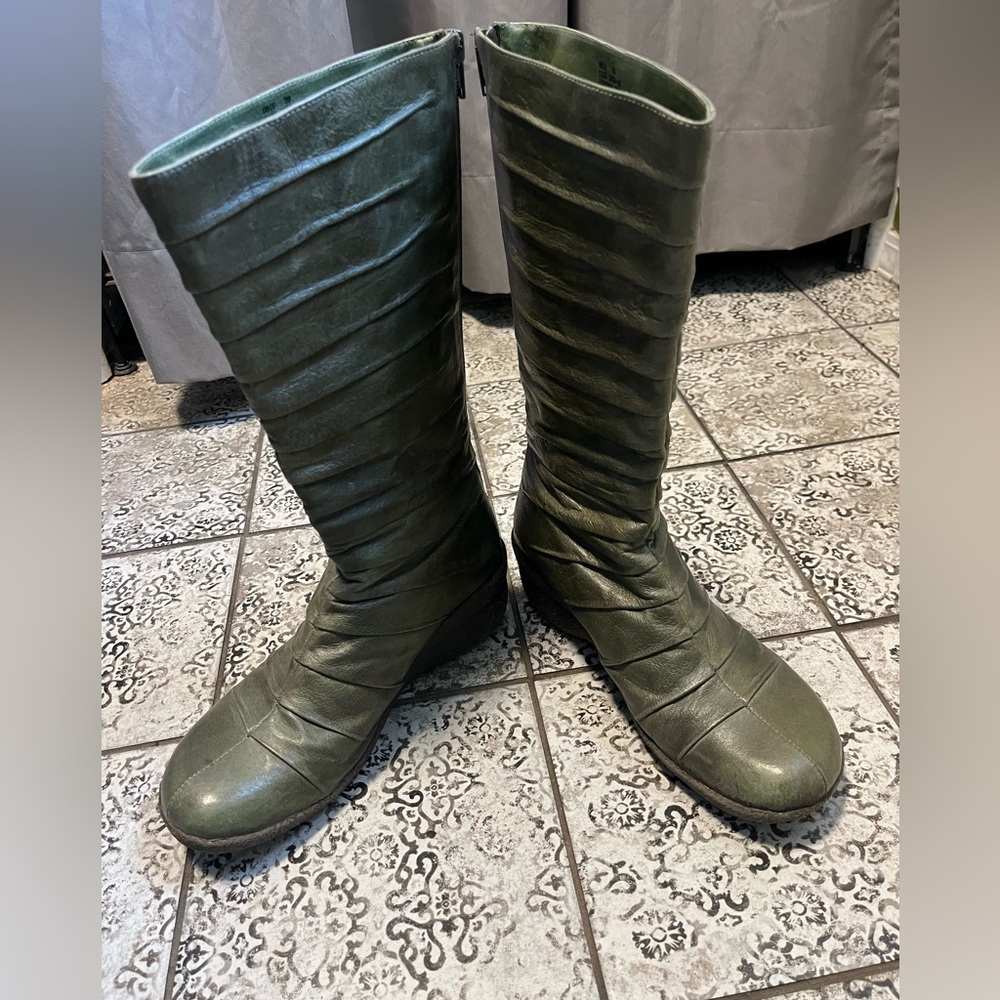 Miz Mooz Olive Green Leather Boots
